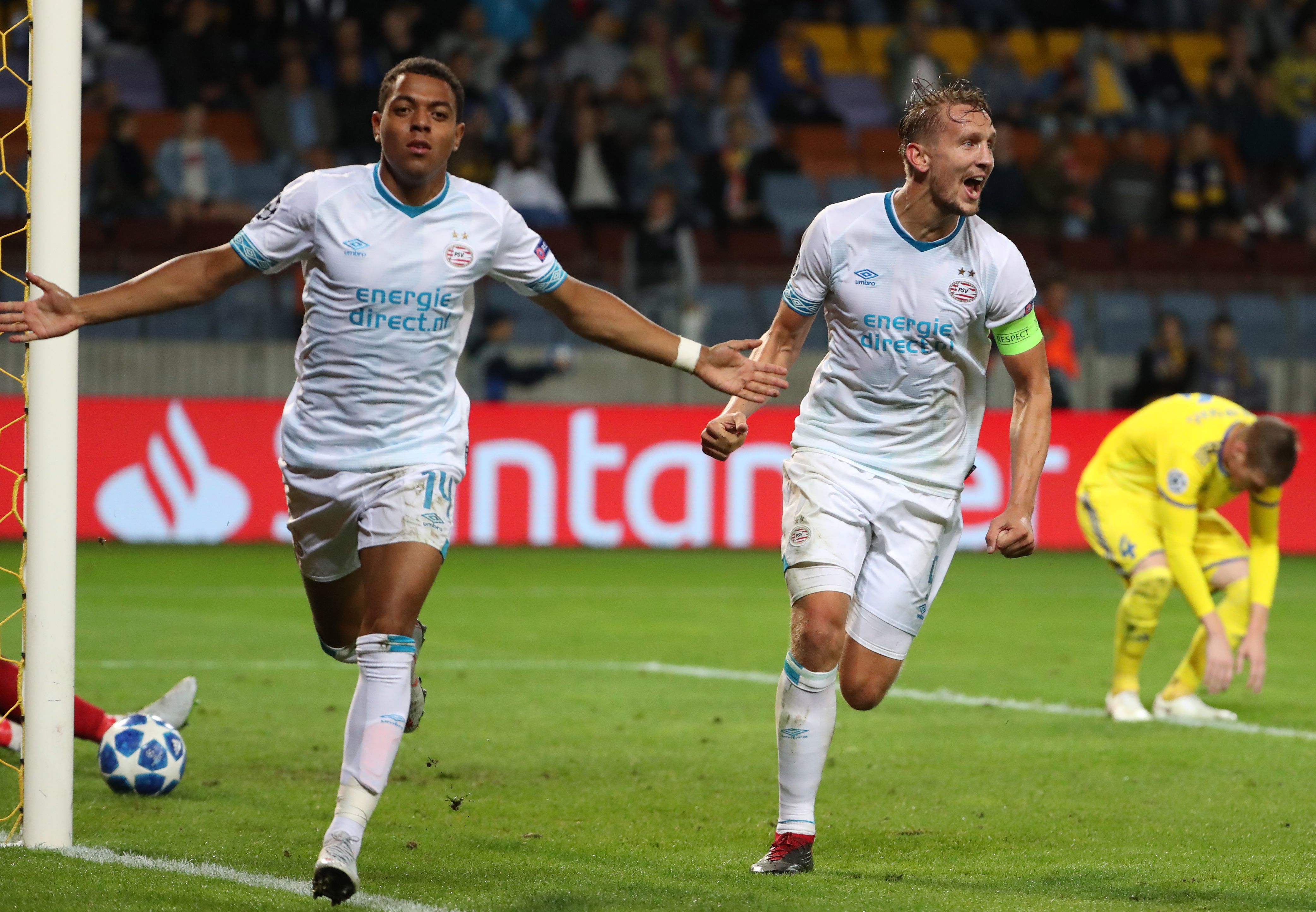 荷兰射手在拿客单打中制胜，表现抢眼