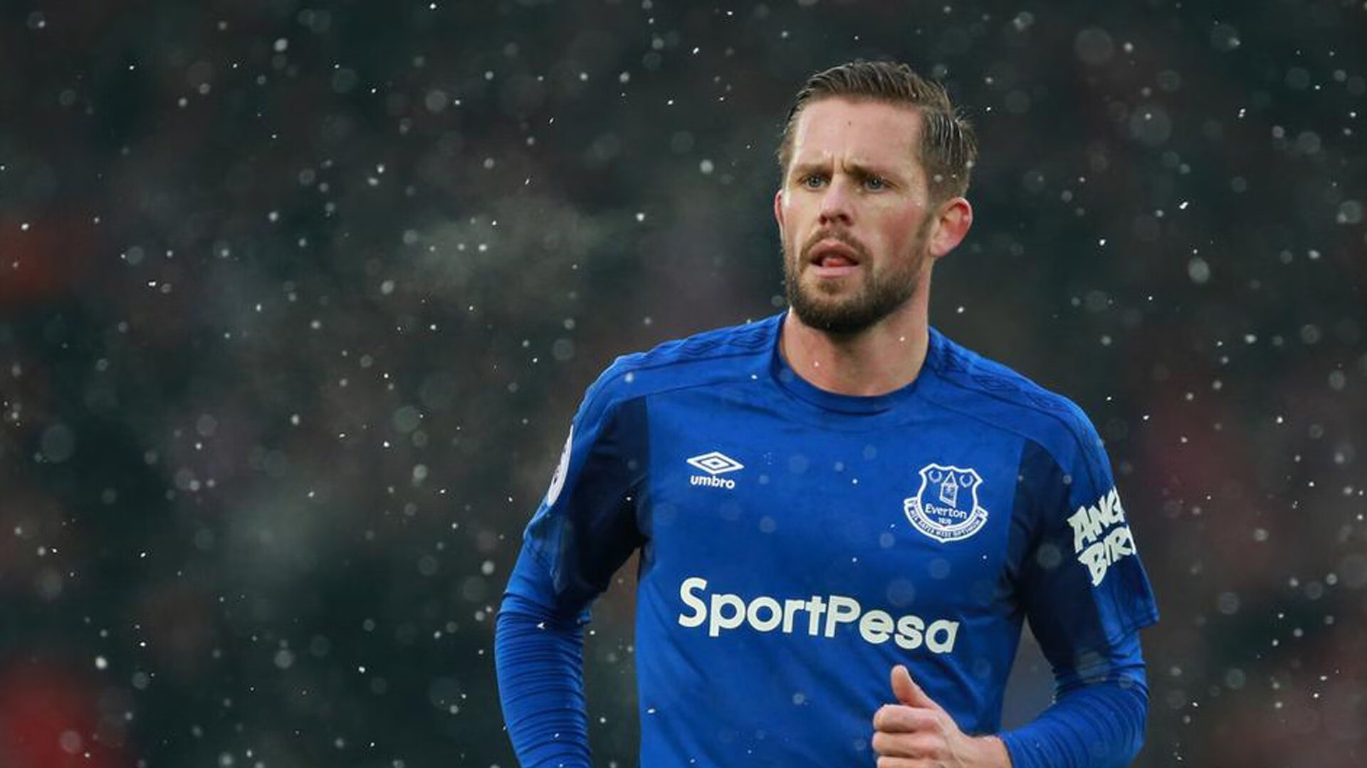 F1赛车赛场焦点！美国队对阵意大利队，爆冷逆转，黑马强势击败劲敌